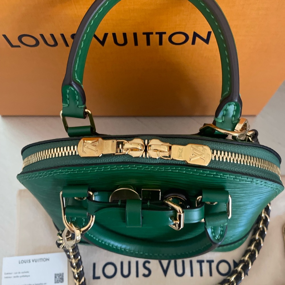 Louis Vuitton Alma Mini LV&I Epi Leather - Picture 13 of 14